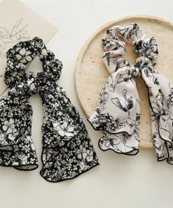 اسکرانچی پاپیونی طرح گل